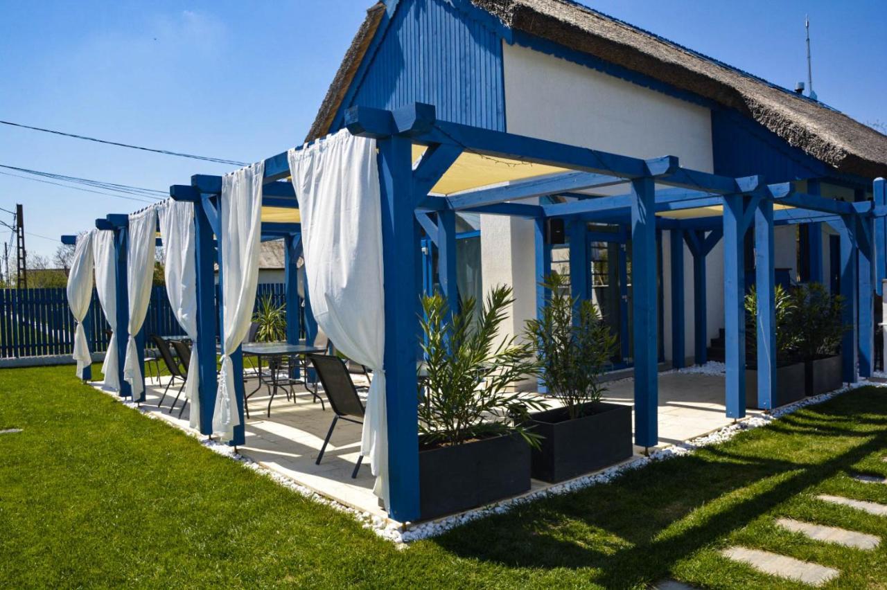 Hotel Déjà Blue - ADULT ONLY Sfântu Gheorghe Exterior foto
